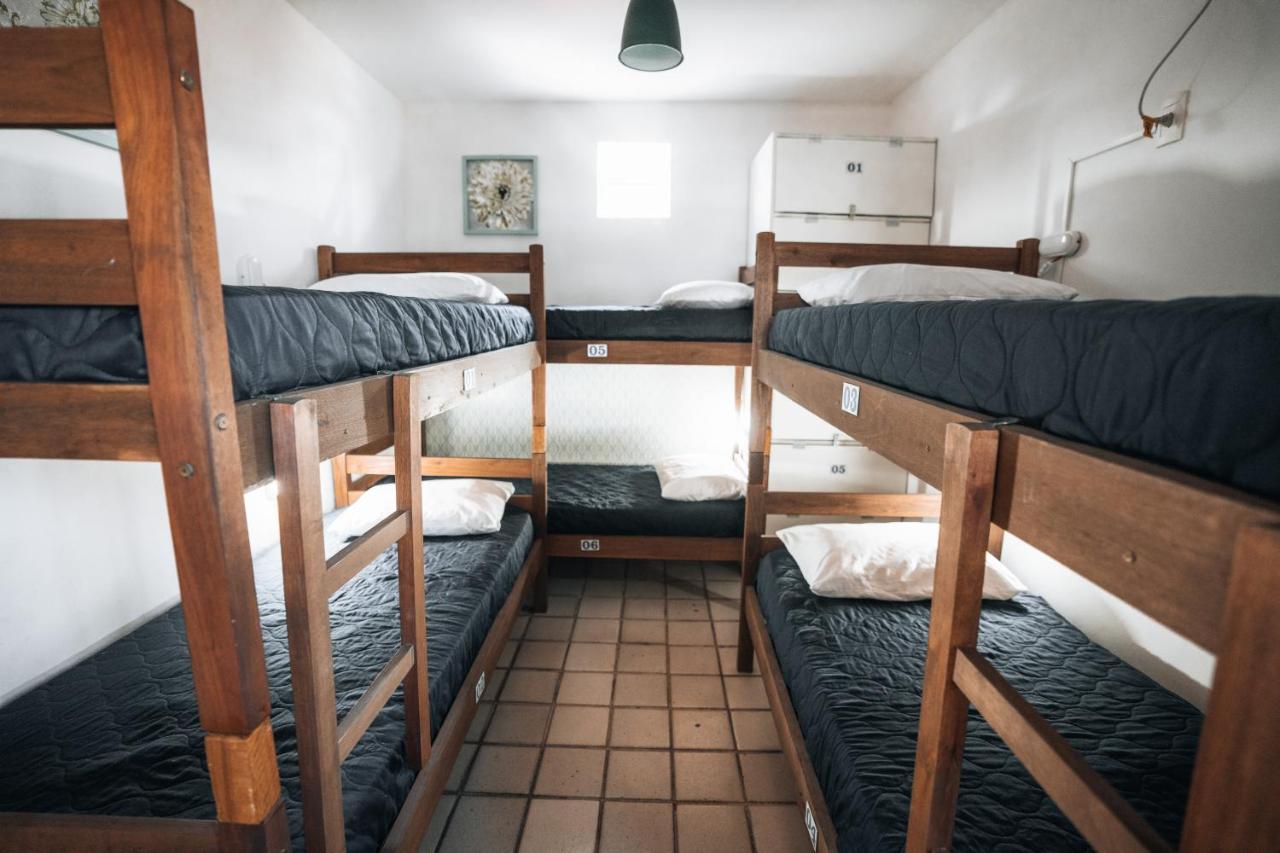 Porto Paraiso Hostel Порту-де-Галиньяш Экстерьер фото